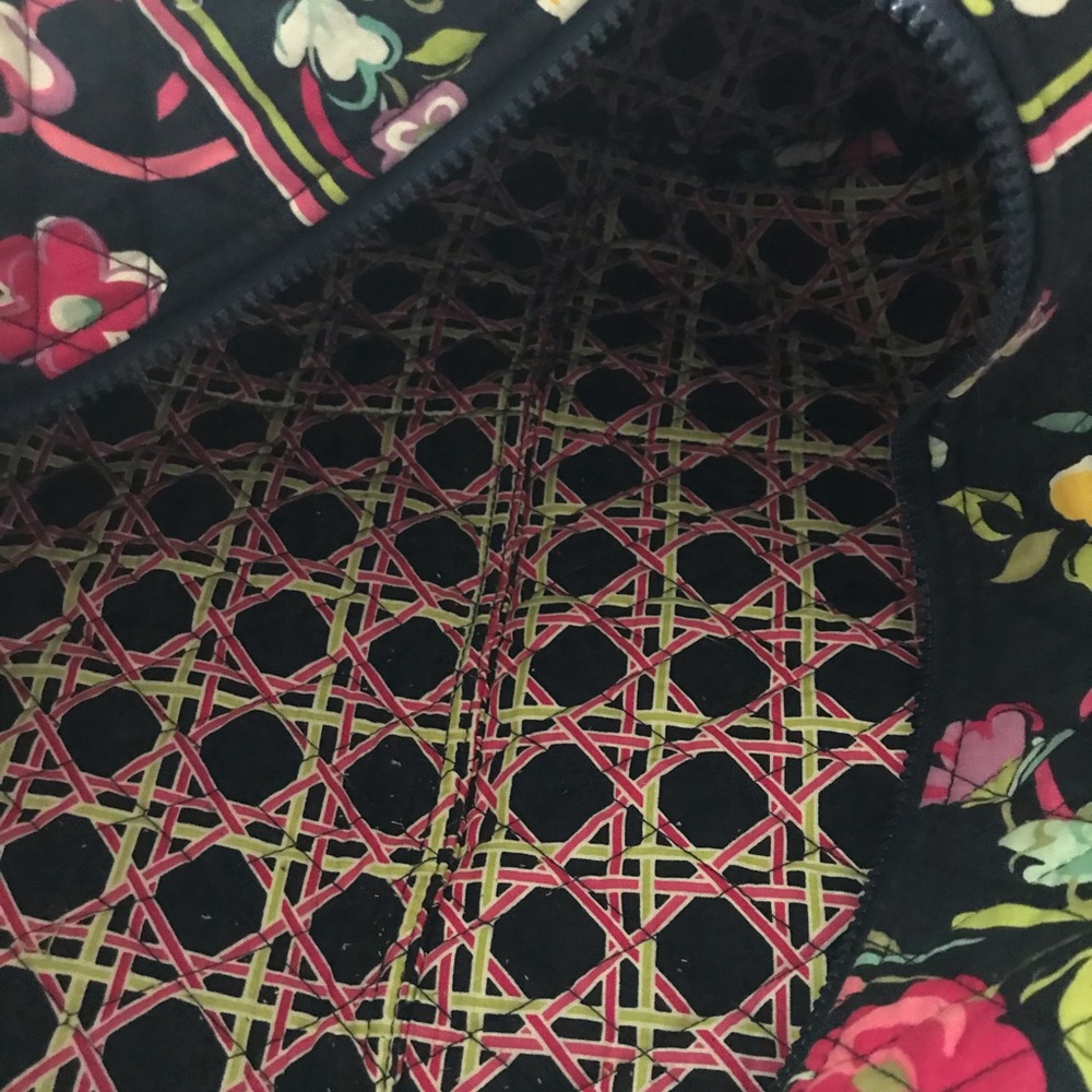 Vera Bradley Weekender - Picture 7 of 7